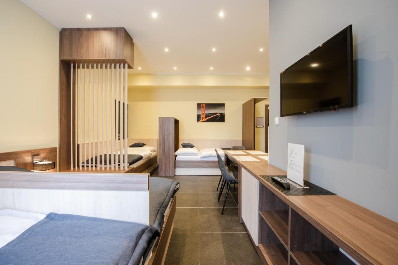 Apartments Danube Братислава Экстерьер фото