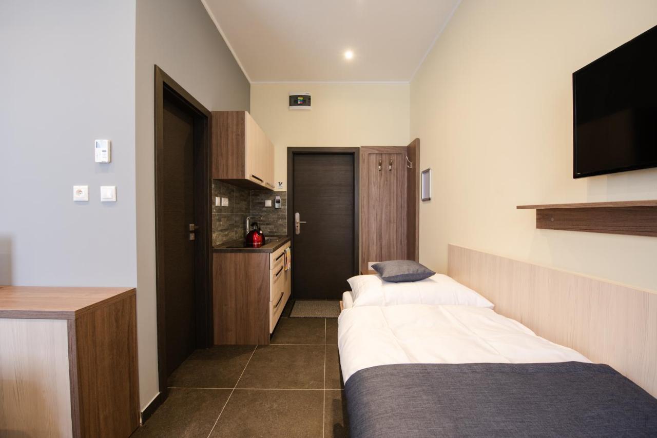 Apartments Danube Братислава Экстерьер фото