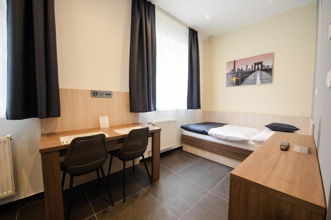 Apartments Danube Братислава Экстерьер фото